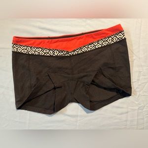 Lucy Shorts Medium